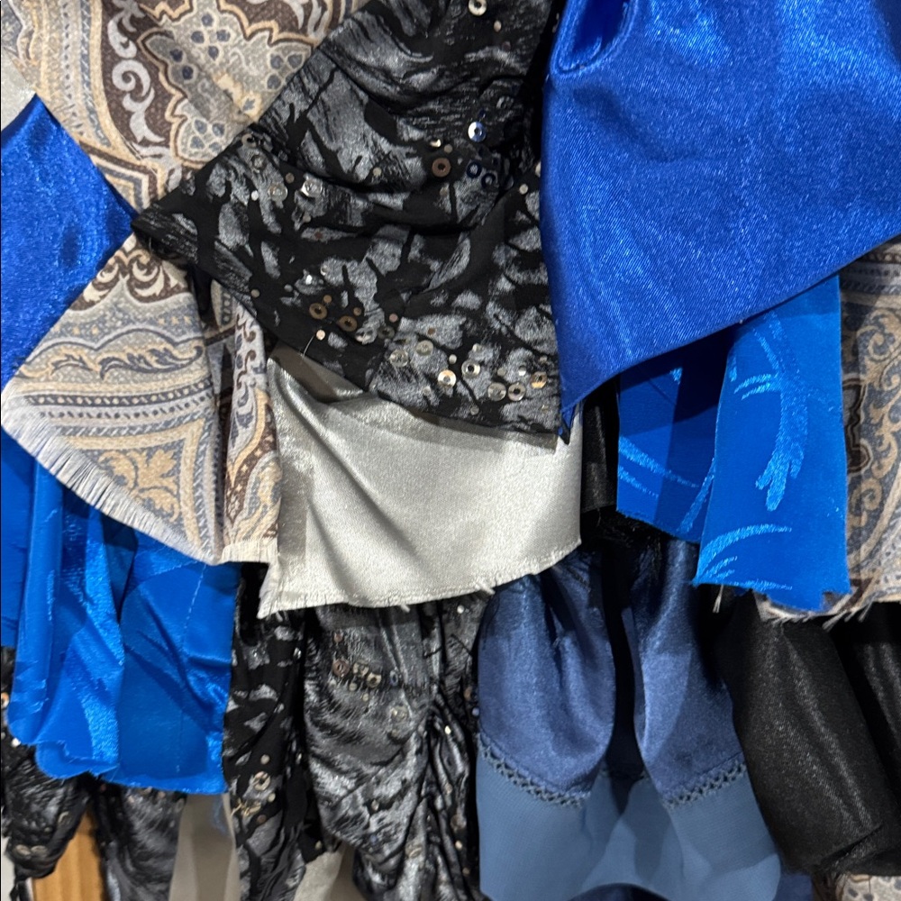 Multicolor Renaissance Time Patchwork Woman’s Bus… - image 3